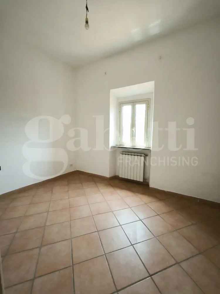 Appartamento in Via Borgo Umberto I, 15, Corchiano (VT)