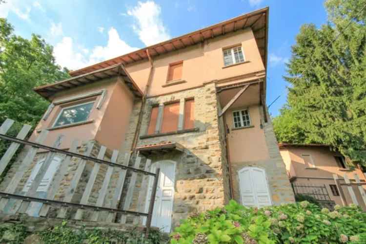 Villa in Via Vetta, Bergamo, 12 locali, 5 bagni, giardino privato