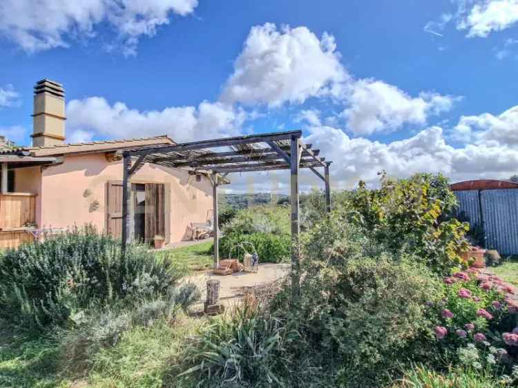 Villa in Vendita a Grosseto di 135 m² con 6 locali