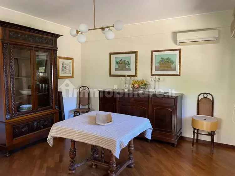 Appartamento in villa via Pazienza 30, Mondello - Valdesi, Palermo