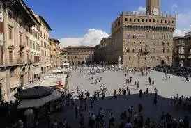 Quadrilocale piazza della Signoria, Signoria - Uffizi, Firenze