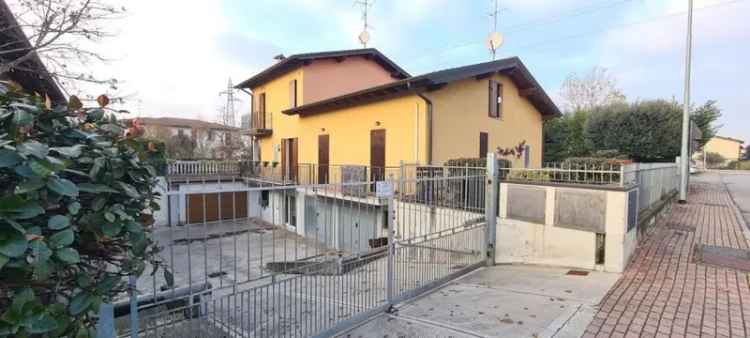 Villetta bifamiliare in Via Marmolada 7, Bagnolo Mella, 4 locali