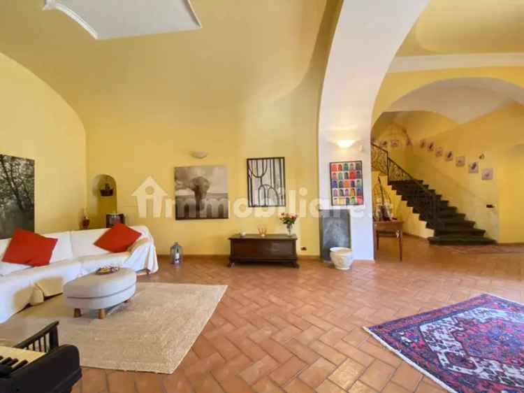 Villa plurifamiliare corso Umberto I 107, Sperone