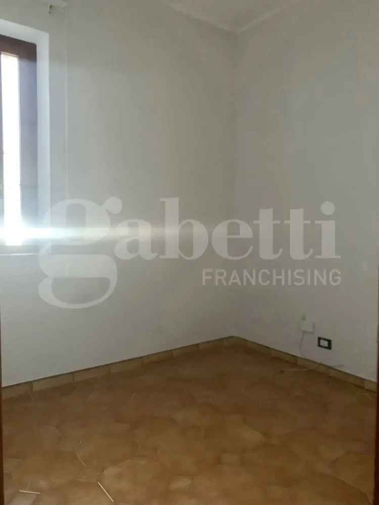 Appartamento in Via Fabio Besta, Palermo (PA)