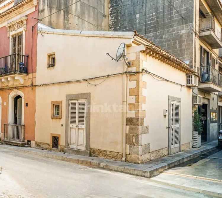 Villa unifamiliare via Luigi Pirandello snc, Centro, Santa Croce Camerina