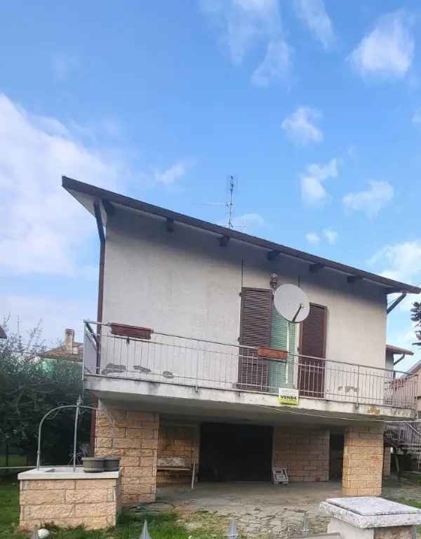 Villa singola in VIA ALFIERI, San Mauro Pascoli, 6 locali, 1 bagno