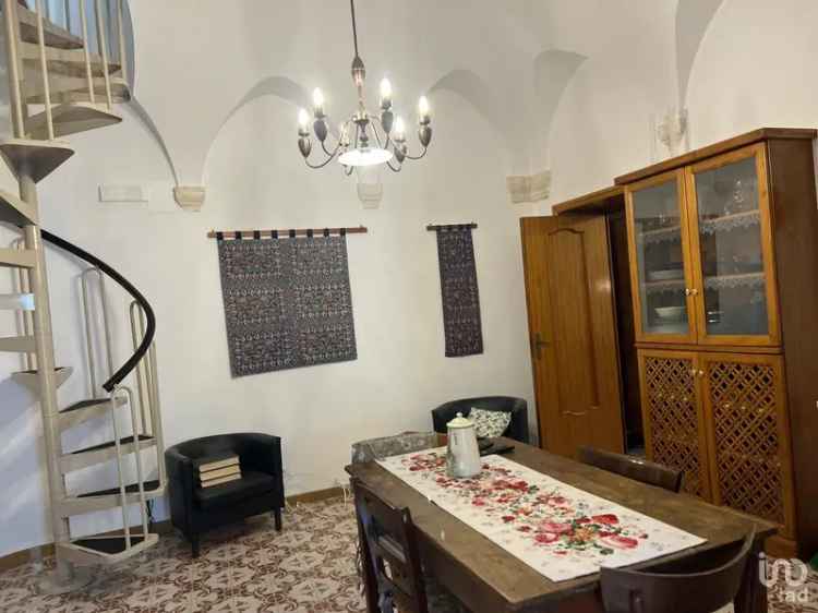 Vendita casa indipendente 4 locali di 180 m² in Cisternino (72014) - 116666 - iad