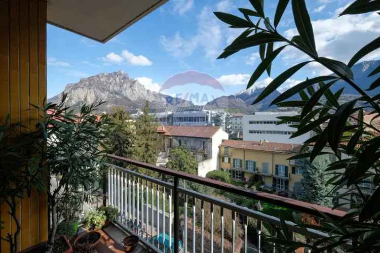 Quadrilocale corso Martiri Della Liberazione 102, Pescarenico, Lecco