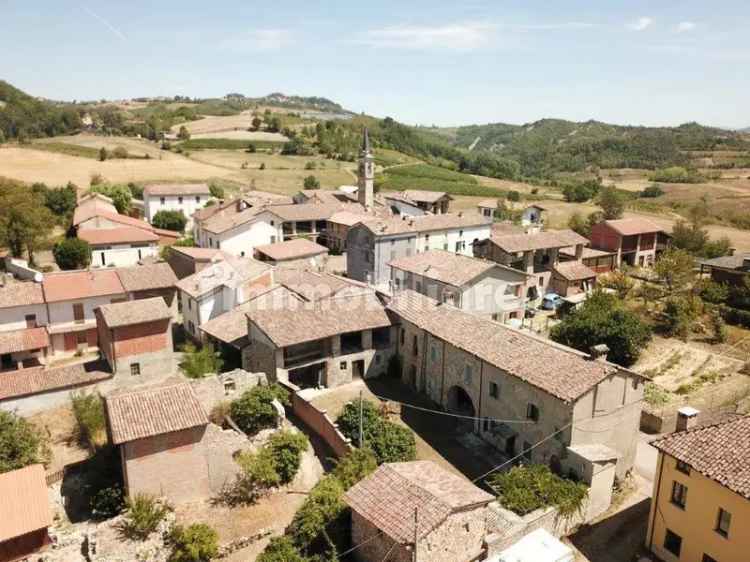 Casale via Segagliate 21, Montemarzino