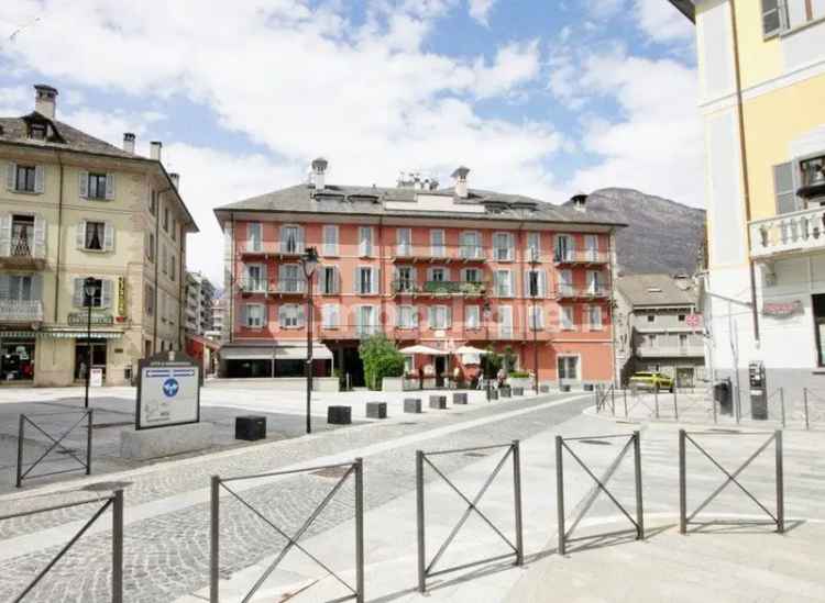 Bilocale piazza Ettore Tibaldi 9, Centro, Domodossola