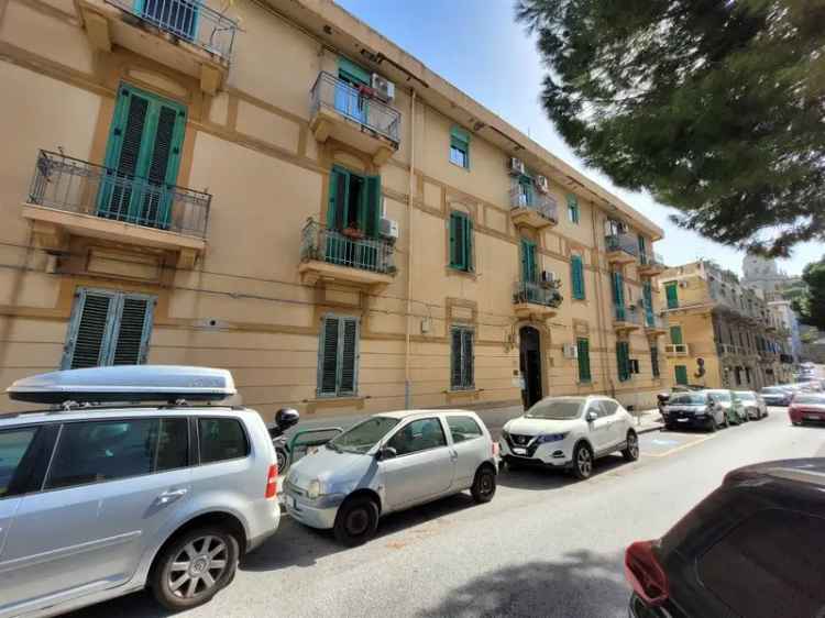 Appartamento in Via Gagini 6, Messina, 6 locali, 1 bagno, arredato