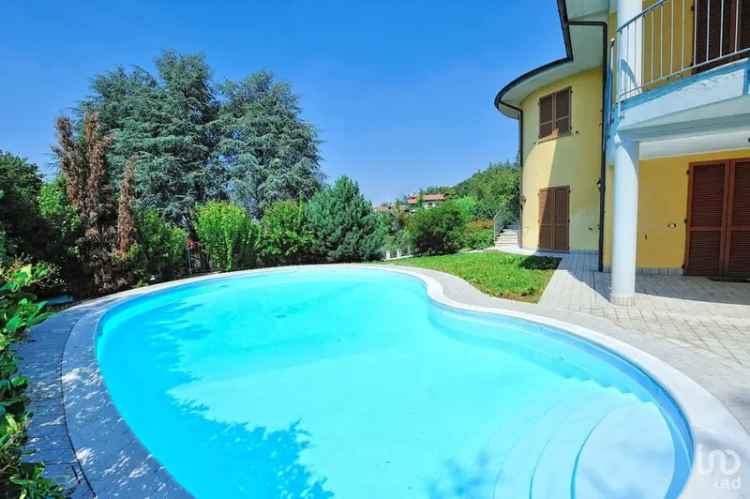 Vendita casa indipendente 9 locali di 184 m² in Rivergaro (29029) - 112005 - iad