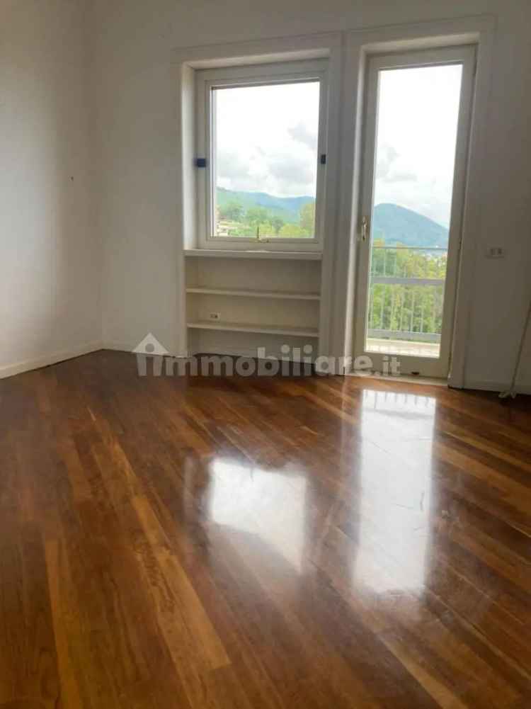 Appartamento viale dei Pioppi, Torrione Alto - Sala Abbagnano, Salerno