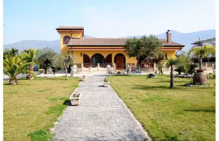 Villa in vendita a San Valentino Torio