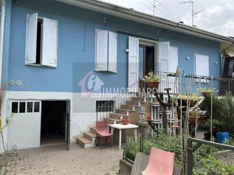 Villa a schiera in Via cairoli, Casalmaggiore, 6 locali, 2 bagni