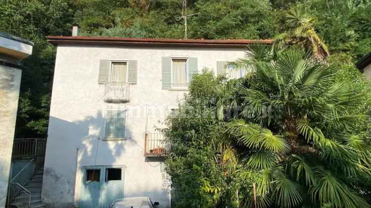 Villa unifamiliare Casali Darbedo 25, Centro, Cannobio