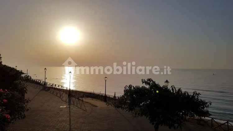 Quadrilocale via Punta Fiume Nicà, Capo Rizzuto, Isola di Capo Rizzuto