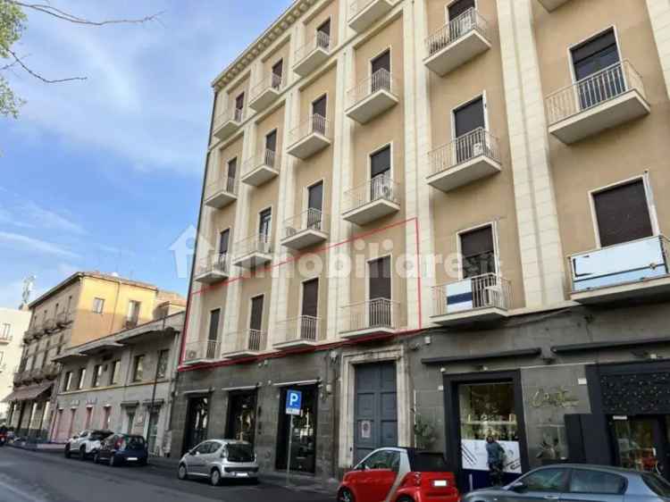 Appartamento piazza Giovanni Verga, 25, Corso Italia - Europa, Catania