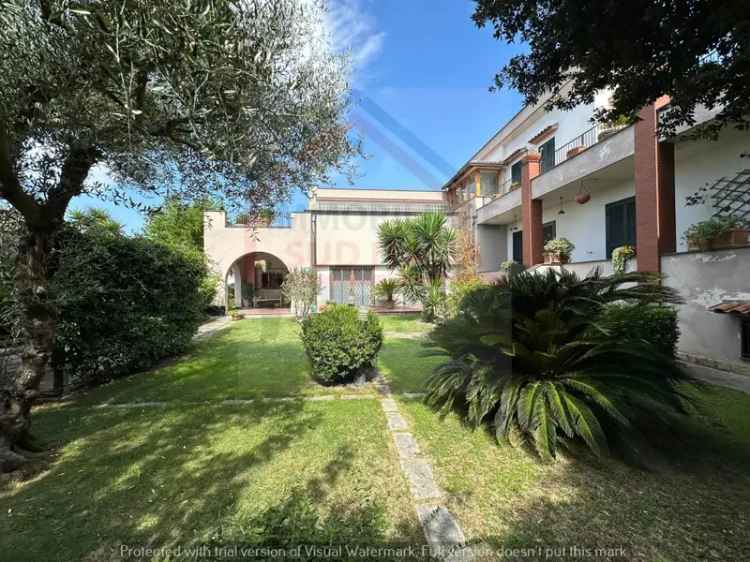 Villa in Via madonna del pantano, Giugliano in Campania, 16 locali