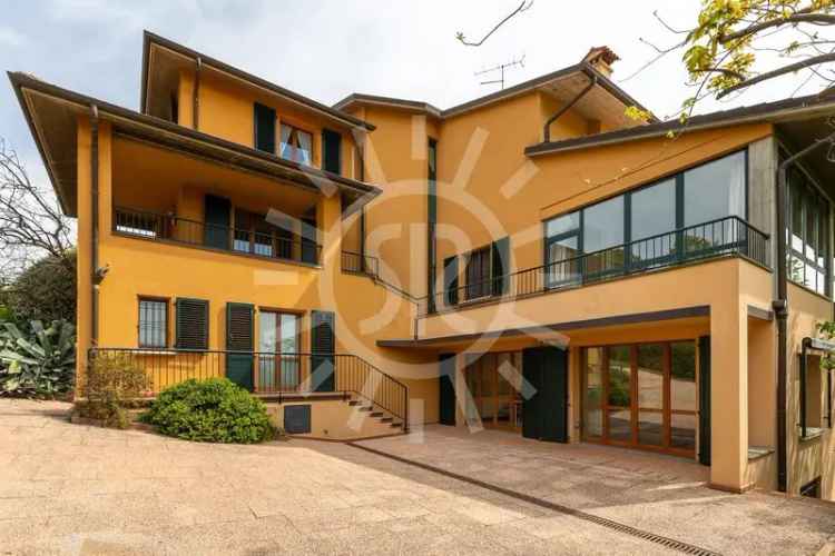 Villa bifamiliare, ottimo stato, 271 m², Castel San Pietro Terme