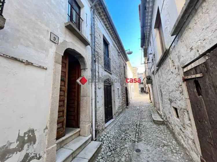 Casa Indipendente in vendita  a Bovino