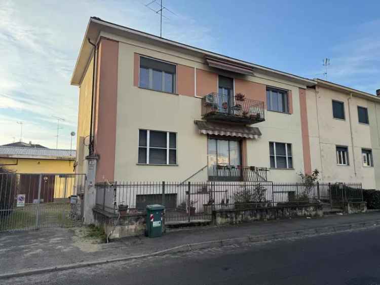 Appartamento in Via Cadorna, 10, Mortara (PV)