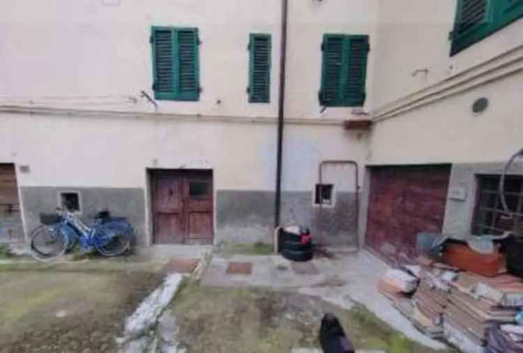 Appartamento in Via Goffredo Mameli, Reggello, 6 locali, 102 m²