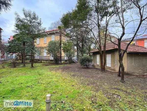 Villa In Affitto in Piazza della Repubblica, Milano, Lombardia