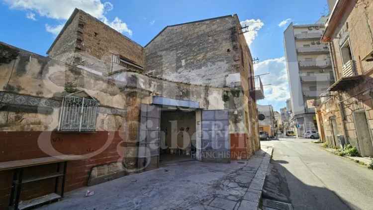 Casa Indipendente in Via Crociferi, 87, Palermo (PA)