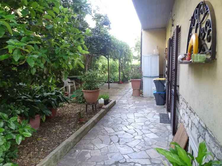 Villa plurifamiliare Strada di San Carlo 32, Valserra - Valnerina, Terni