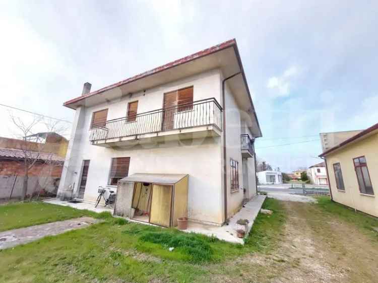 Terreno edificabile in Via Postumia, 50, Paese (TV)