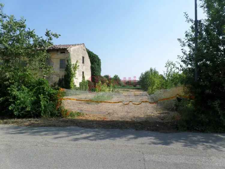 Terreno edificabile in Via Falzoni, 135, Cento (FE)