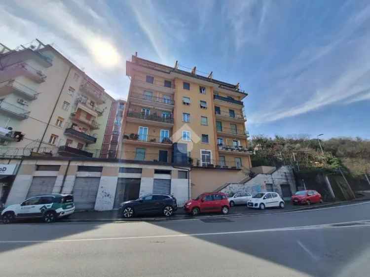 Appartamento via Crispi 147, Centro Storico, La Spezia