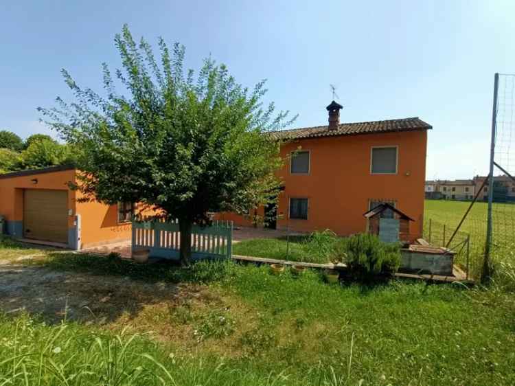 Villa singola in Via Pievetta 47, Castel San Giovanni, 5 locali