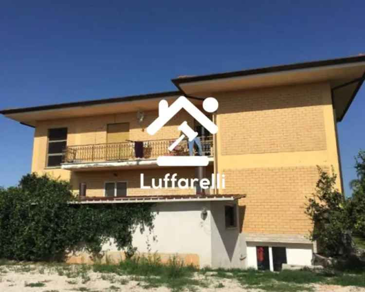 Rustico - casale all'asta via Migliara 47 872, Pontinia