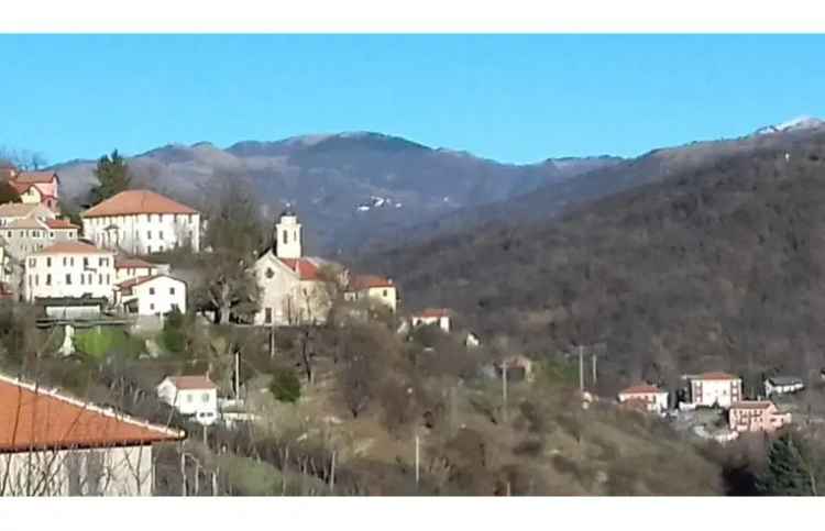 Terreno Edificabile Residenziale in vendita a Serra Riccò