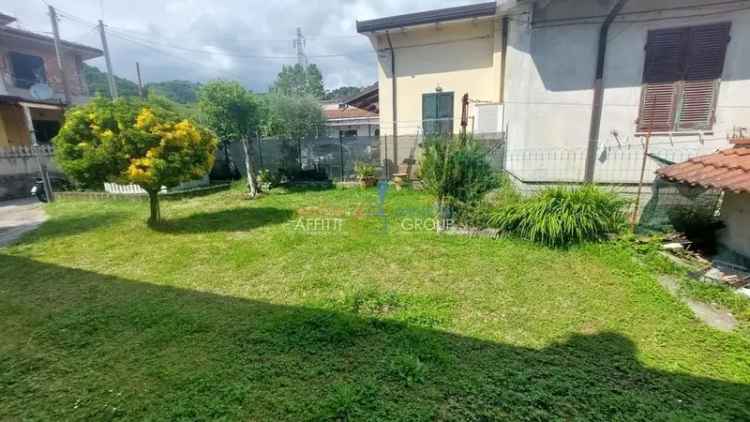 Villa singola in Via del Pozzo 2, Massa, 5 locali, 1 bagno, garage