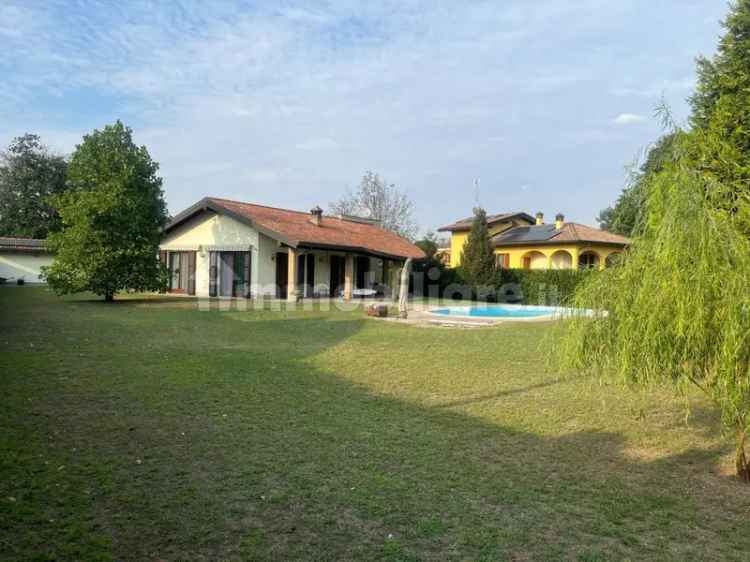 Villa unifamiliare corso Genova, Corso Genova, Esselunga, Vigevano