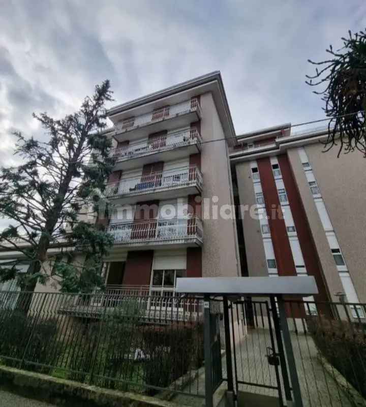 Trilocale via Amatore Sciesa 46, Ronchi, Gallarate