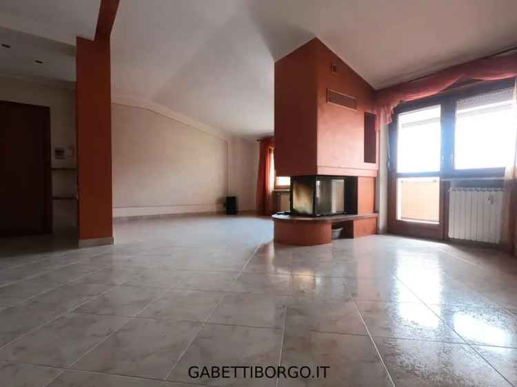 Appartamento in Via Oliva , 16, Borgo San Dalmazzo (CN)