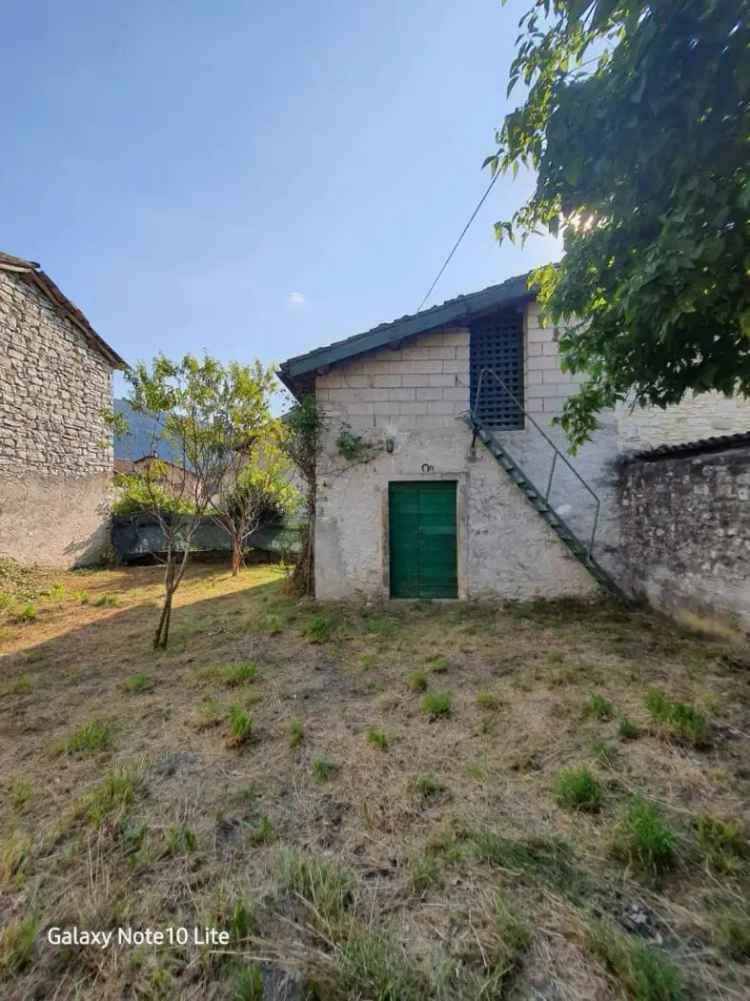 Villa a schiera 3 locali, buono stato, Feltre