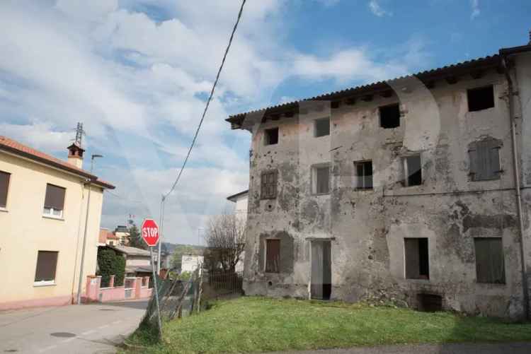 Terratetto plurifamiliare via Crosara 19/1, Centro, Zugliano