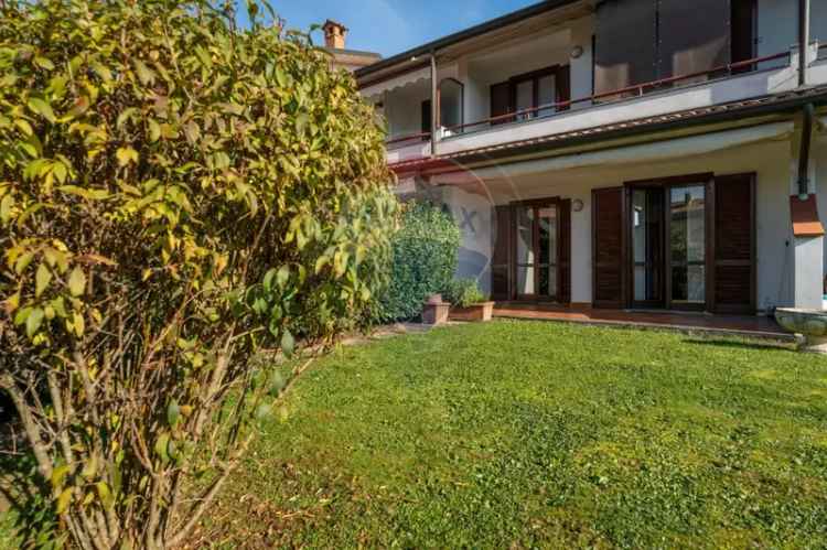 Villa a schiera in Via Dei Platani, Cenate Sopra, 4 locali, 2 bagni