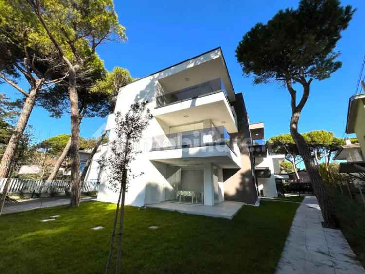 Quadrilocale Arco della Ginestra, Centro, Lignano Sabbiadoro