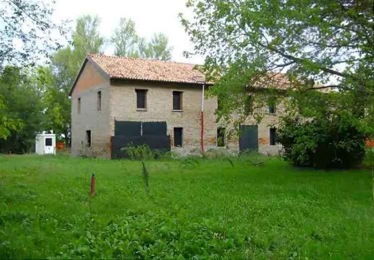 Villa in Via Bertolda, Ferrara, 7 locali, 972 m², classe energetica A