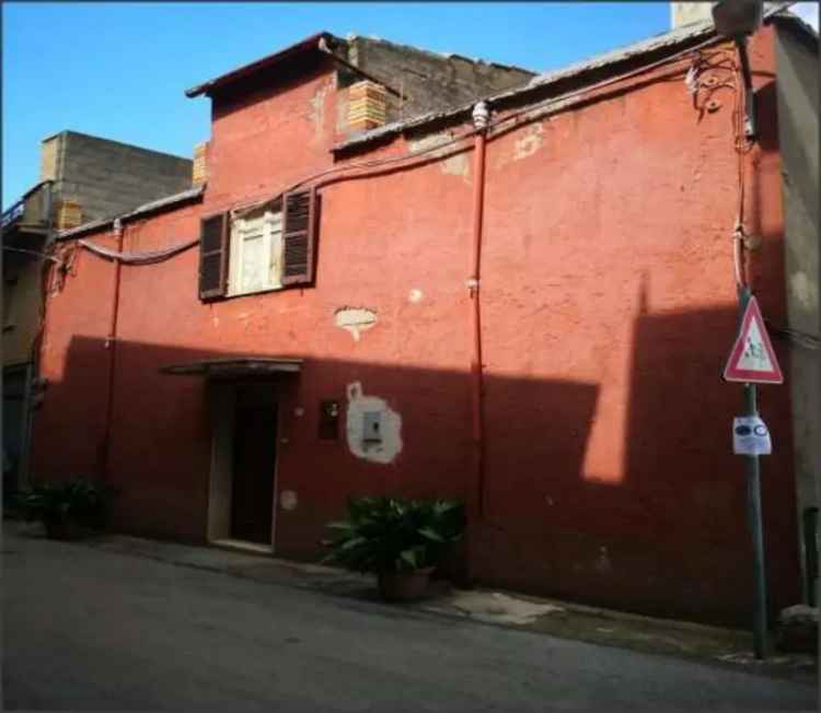 Appartamento in VIA GIUSEPPE DI VITTORIO, Sonnino, 6 locali, 79 m²