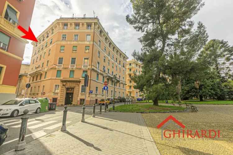 Appartamento in VIA PAVIA 6, Genova, 8 locali, 2 bagni, 177 m²