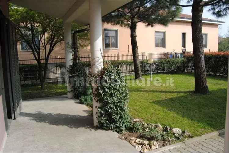 Villa unifamiliare, ottimo stato, 240 m², Brugherio