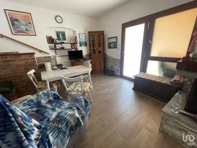 Vendita casa indipendente 6 locali di 100 m² in Pergine Valdarno (52020) - 123487 - iad