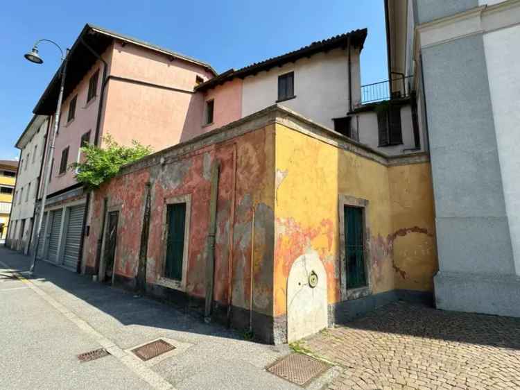 Casa colonica piazza 4 Novembre 7, Boltiere